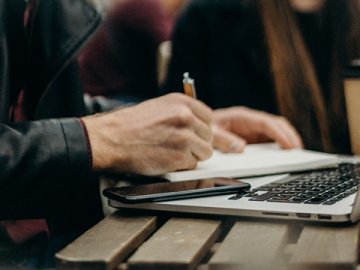 新加坡日化企業(yè)注冊(cè)與審計(jì)要求解析