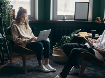 中國(guó)公民在美國(guó)開設(shè)銀行賬戶的實(shí)用指南