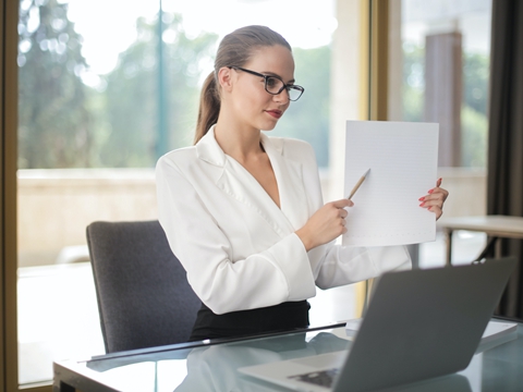 香港共享辦公室與傳統(tǒng)租賃：哪種更適合你的創(chuàng)業(yè)之路？