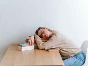 跨境企業(yè)國(guó)際銀行業(yè)務(wù)收費(fèi)結(jié)構(gòu)分析