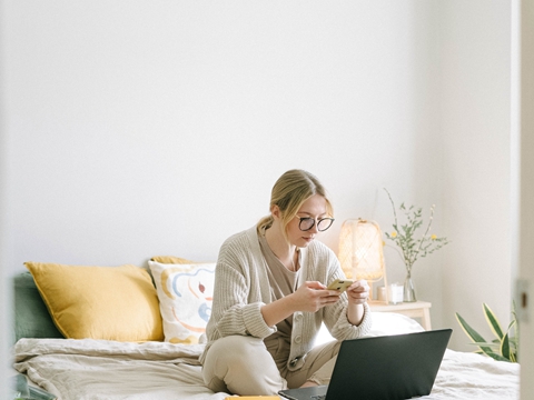 2026年香港夫婦為子女辦理出生證明公證流程