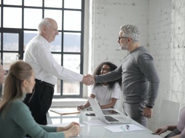 非居民賬戶接收退稅的條件及國(guó)際適用性分析